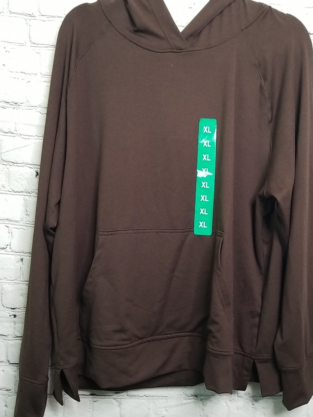 DANSKIN womens hoodie size Xlarge front pouch side vents NWT